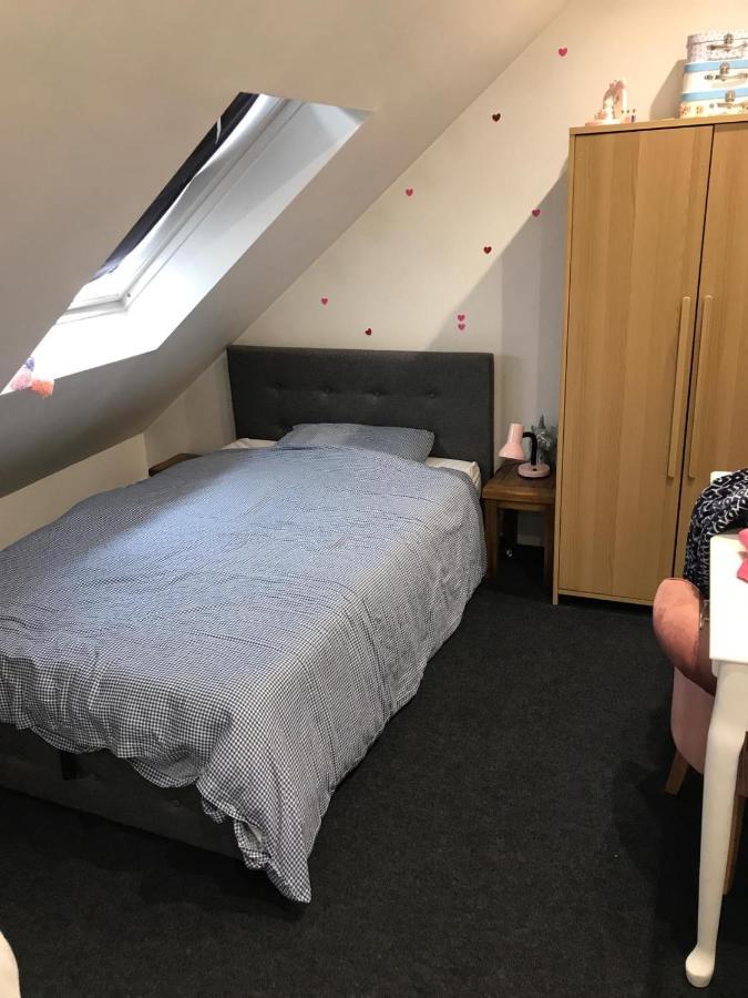 2 X Double Rooms In Cheam Buitenkant foto